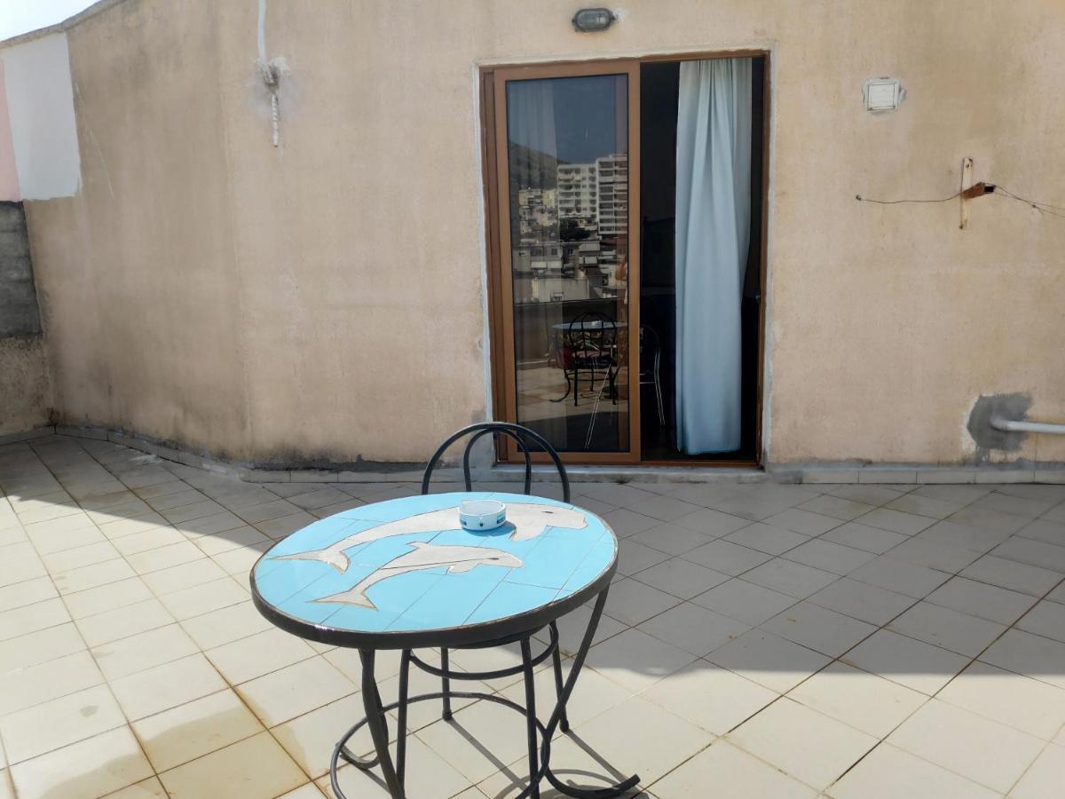 סרנדה Private Studio Sea View 2 Minutes Away From Beach מראה חיצוני תמונה